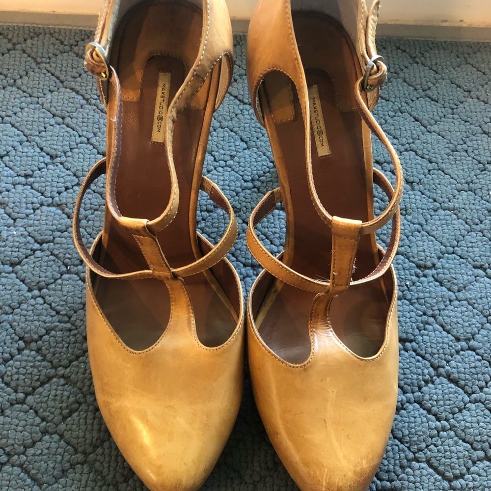 Max Studio Heels Leather Shoes